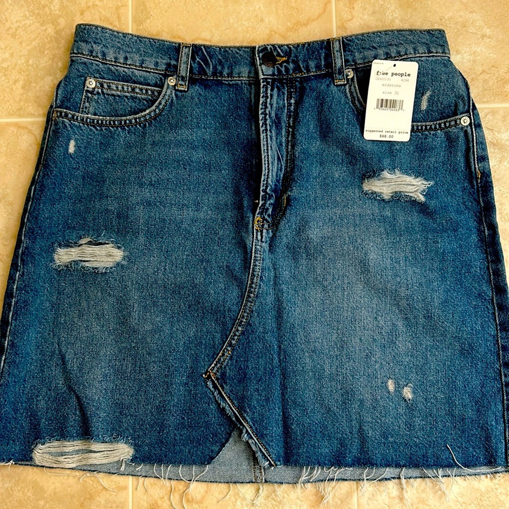 New!! Free people Demin Jean skirt